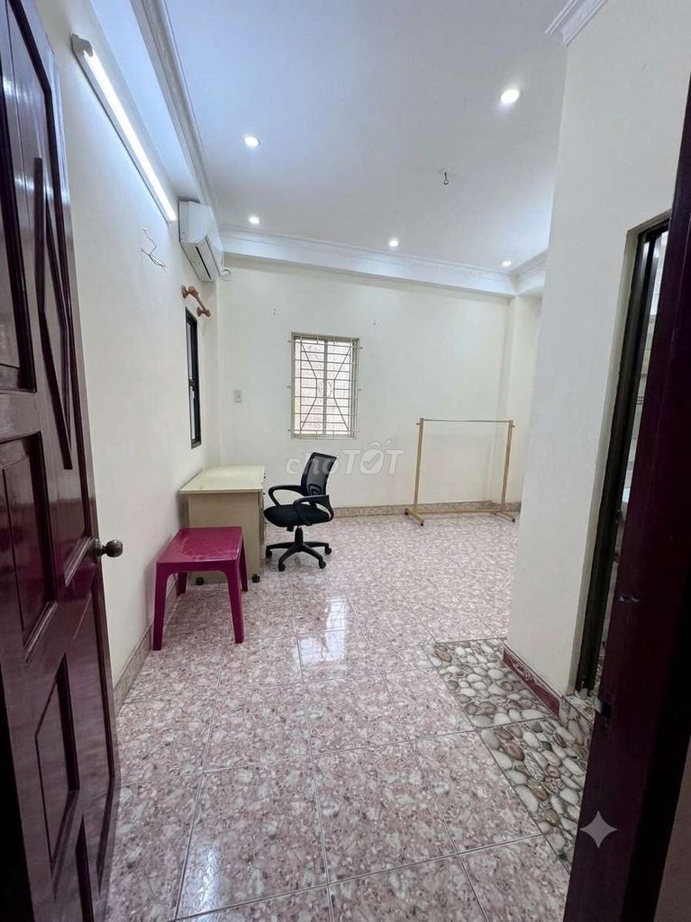 21 million-50 m-four bedrooms, four toilets-- at Thích Quảng Đức-- Phú Nhuận