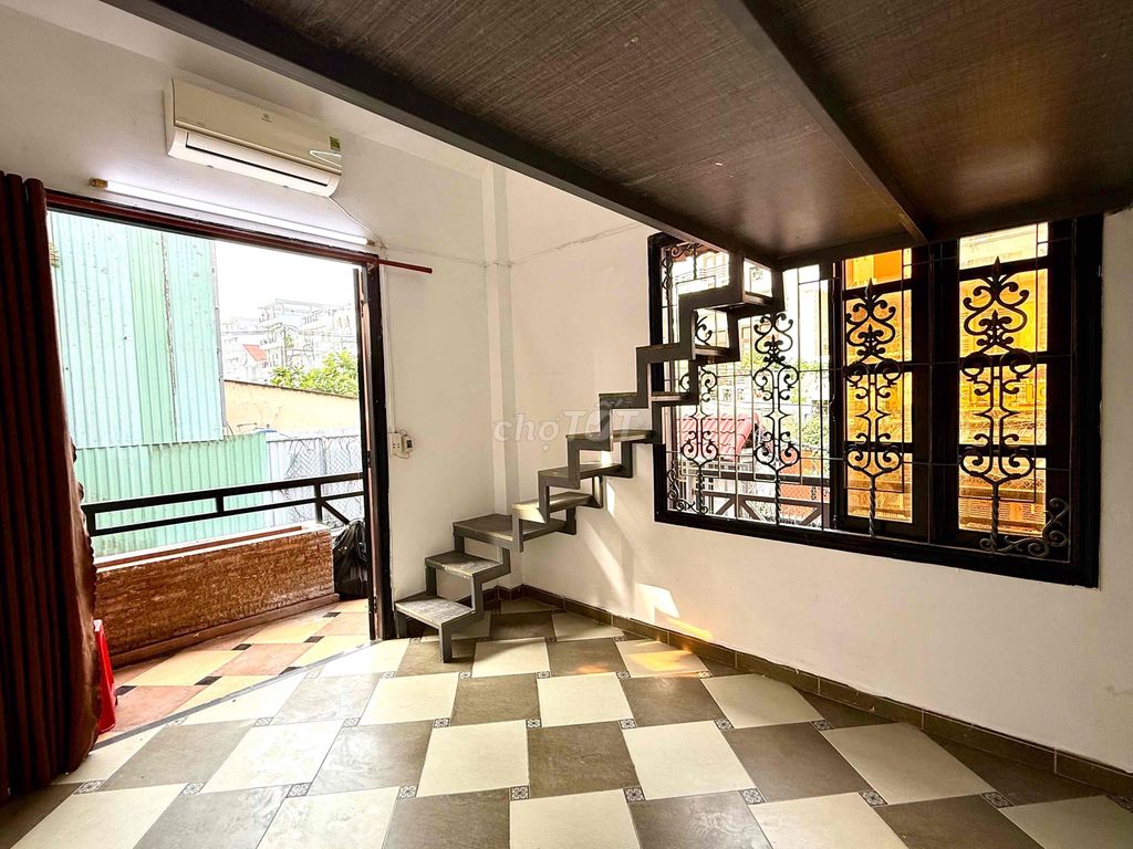 New room Dương Quảng Hàm.