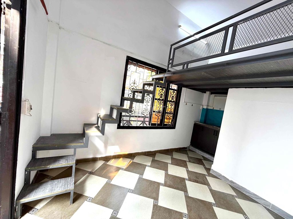 New room Dương Quảng Hàm.