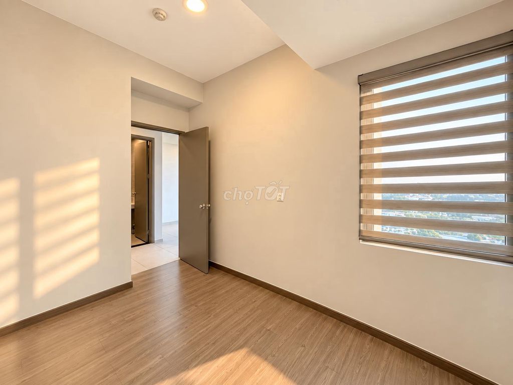 Rent apartment westgate security. Two bedrooms, two full-month toilets.
