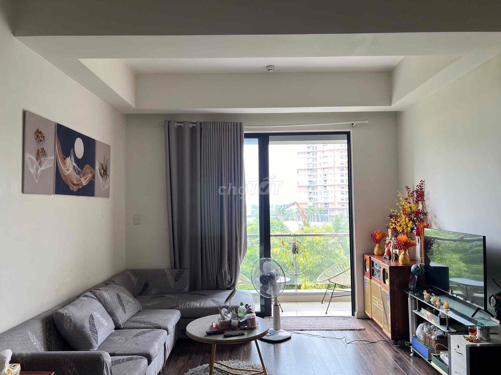 Three bedrooms for rent, good price.