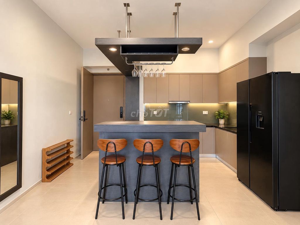 Renting apartment westgate Security 3 bedroom 2 full interior toilet - 14 million a month