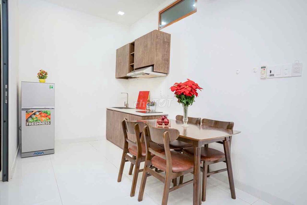 The new two bedrooms are full of conveniences right here in the south of the 7th.