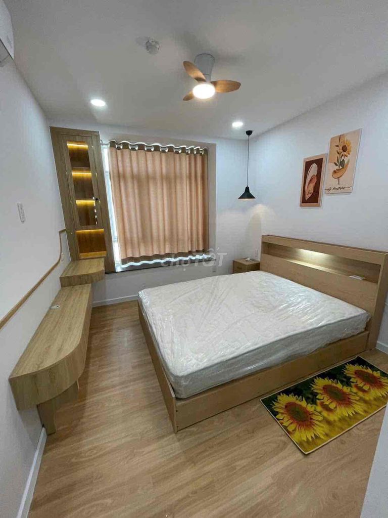 Rent New Sai Gon-2 Bedroom-100m2 in District 1.