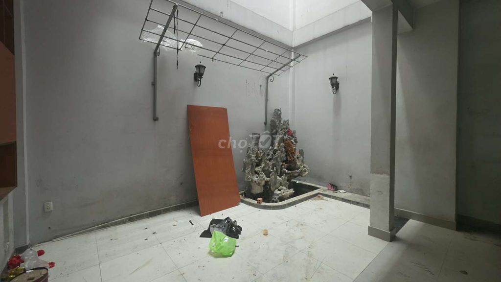 House 67/ Bờ Bao - 8.5 x18 6 bedroom - car lane