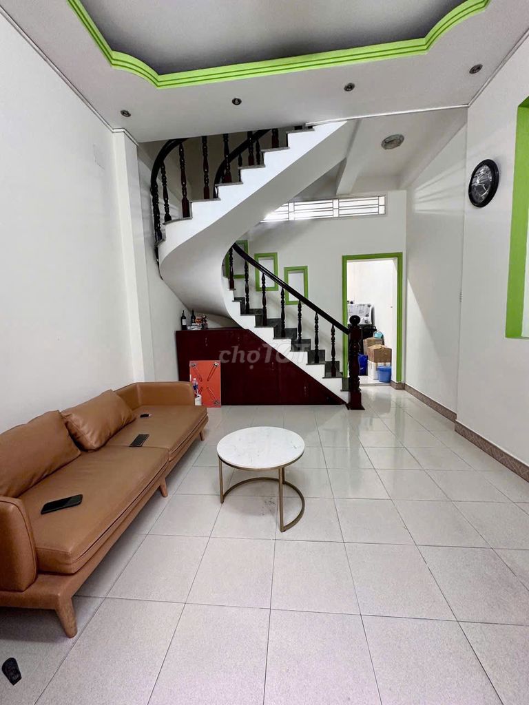 To rent Nguyễn Công Trứ, Bình Thạnh near the Cinema, 12 million
