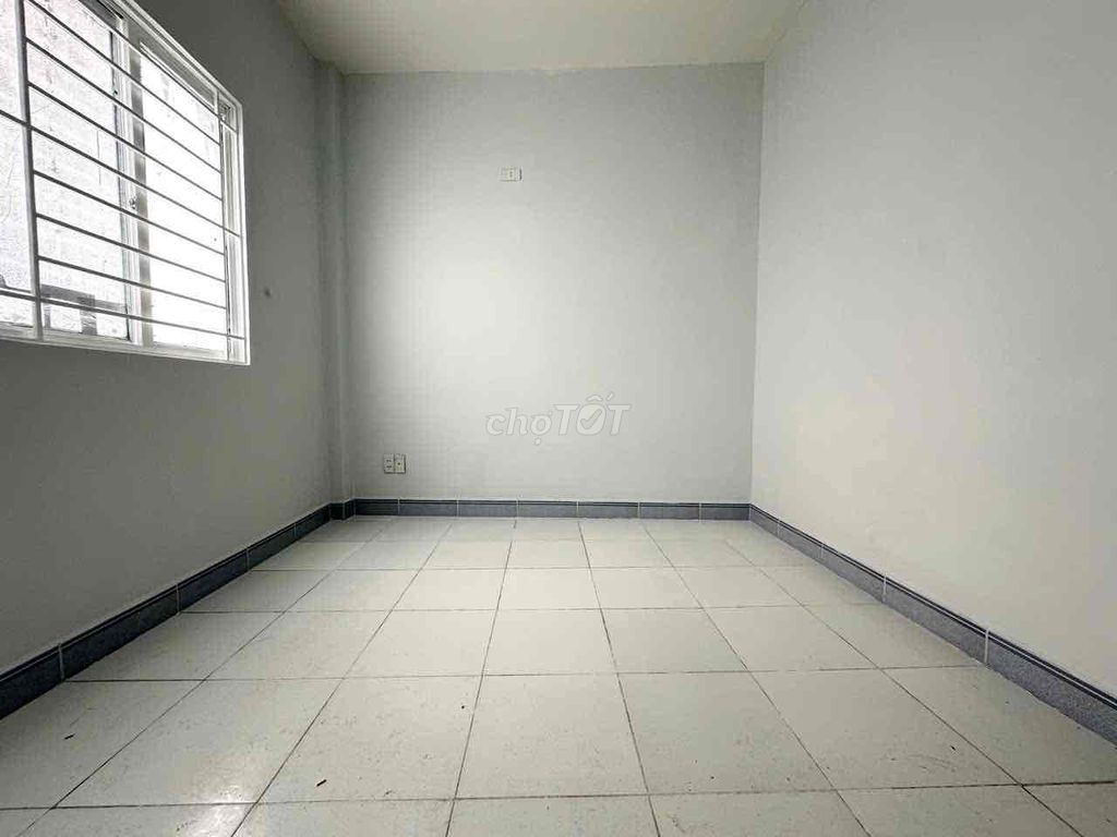 New house for 4 million and 500. Two bedrooms.