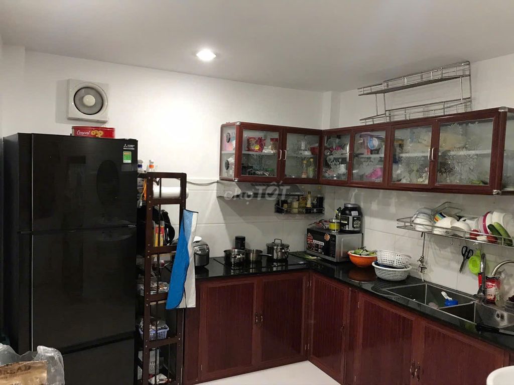 Renting homes in the entire alley 637 Quang Trung.