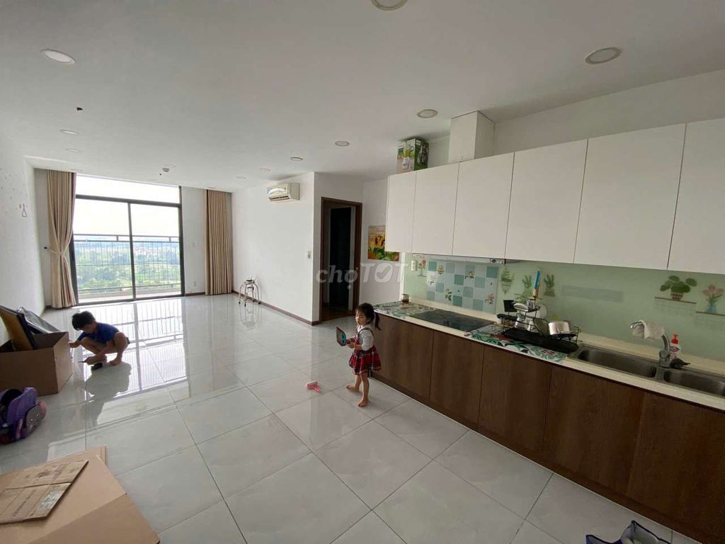 apartment 2 sleeps 2 carla Garden toilets