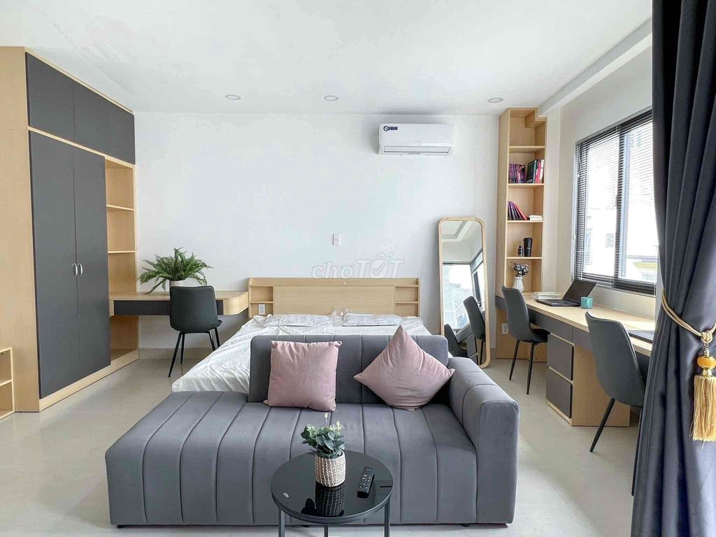 The studio apartment balcony design luxury, modern, District 2