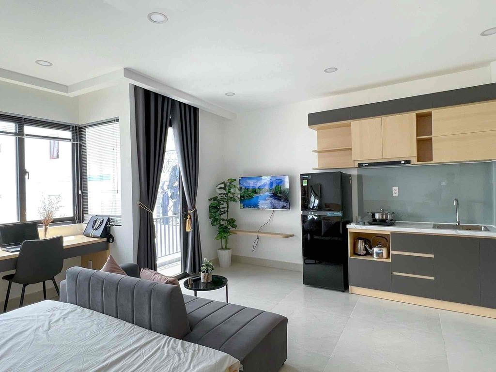 The studio apartment balcony design luxury, modern, District 2