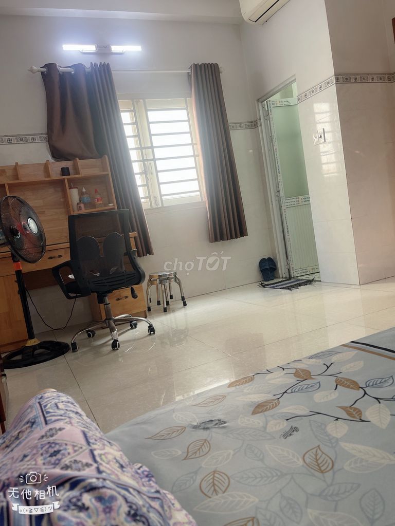 Rent a new room 22 meters Nguyễn Thị Nhỏ, now free.