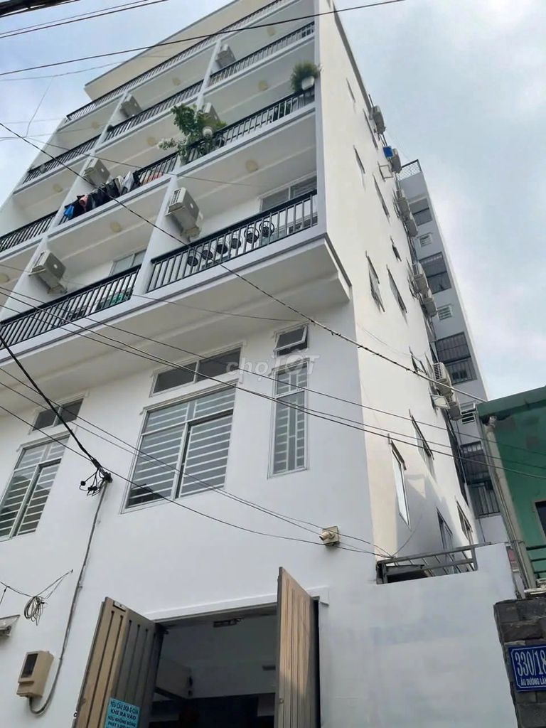 There's a balcony in the room, free time elevator, near the center.