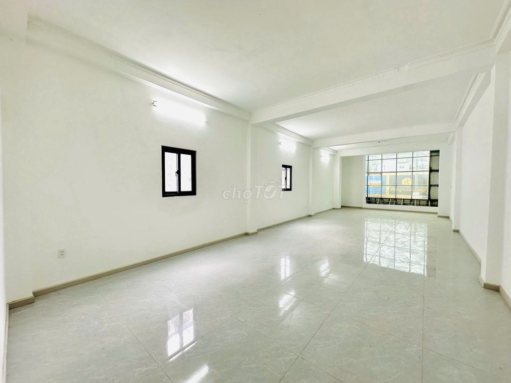 Rent the Lê Quang Định cash house 8 x35 m ground 2 floor - super nice position