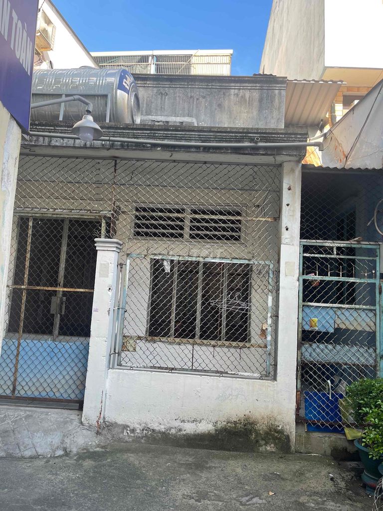 Rent the original house. 73/8 Lê Trọng Tấn is two blocks from the house.