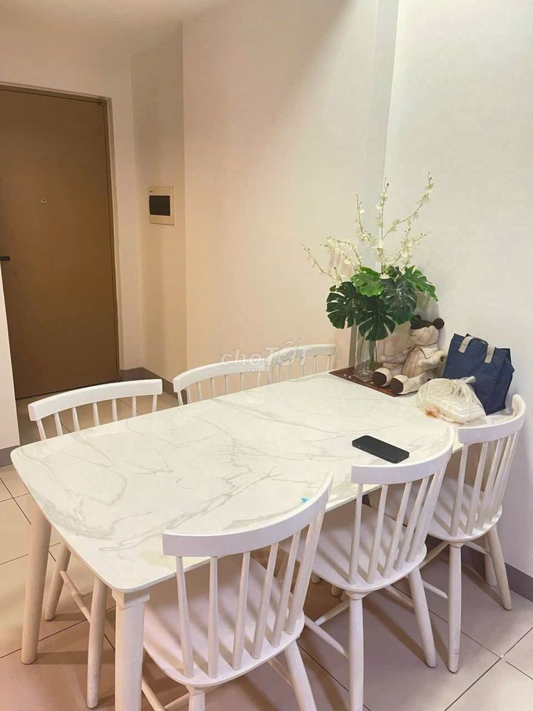 Phú Thạnh building rents three bedrooms with ten million rents a month.