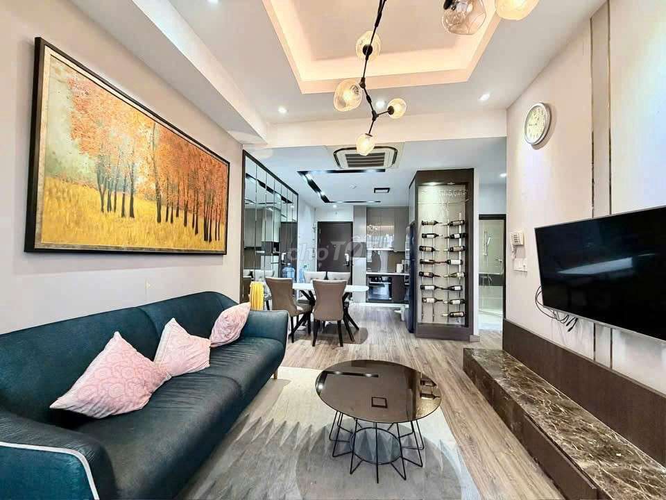 Two bedrooms. 73m2 real Novaland The Botanica airport.