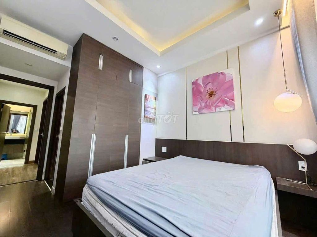 Two bedrooms. 73m2 real Novaland The Botanica airport.