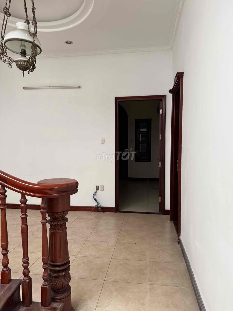 Rent a villa in District 10