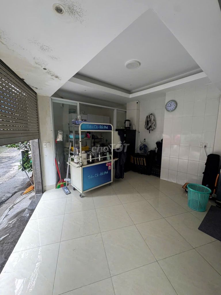 Rent a Duy Tân,Phú Nhuận,35 meters2, 2 bedroom 14 million.