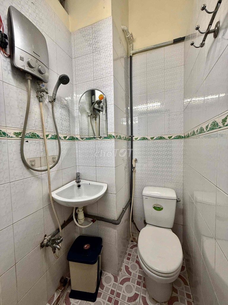Rent room Tet Full interior 4/4 cars at an even inch of an inch of avelliary