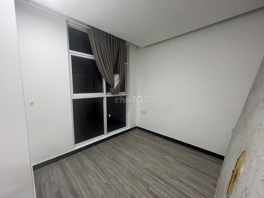 Empty apartment 2 bedroom 2/2 toilets - 69 M2 mental hazard (D2), Bình Thạnh