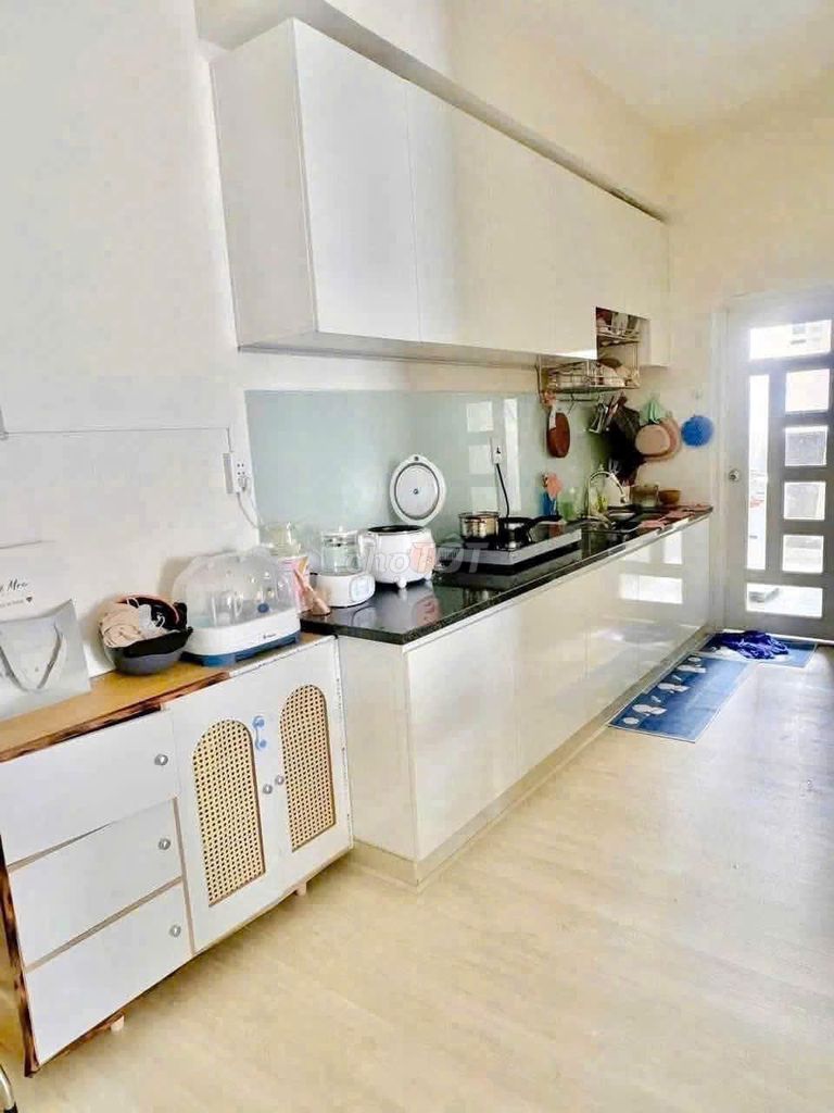 Đặng Văn Ngữ building, bedroom: 1 p sleeps, 50 meters2, full interior, 9.5 million a month.