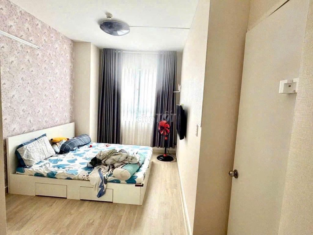 Đặng Văn Ngữ building, bedroom: 1 p sleeps, 50 meters2, full interior, 9.5 million a month.