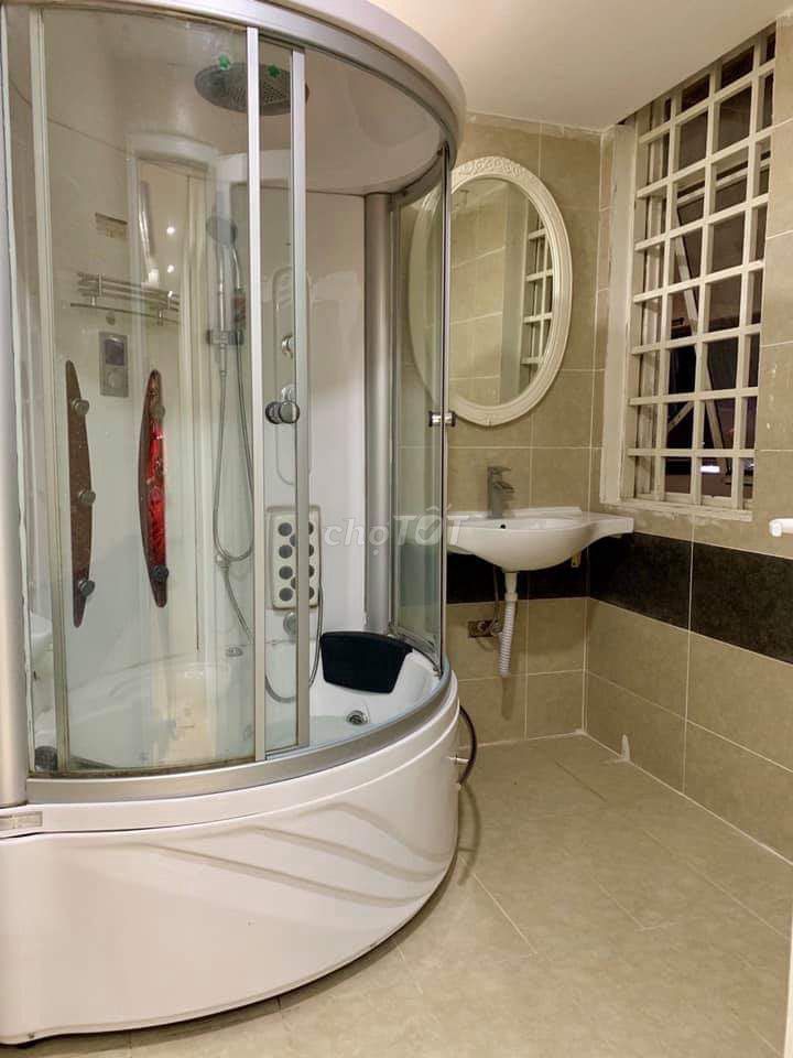 Screc Tower 120 M2 3 bedroom 2 toilets - a cool high floor - 15 million a month