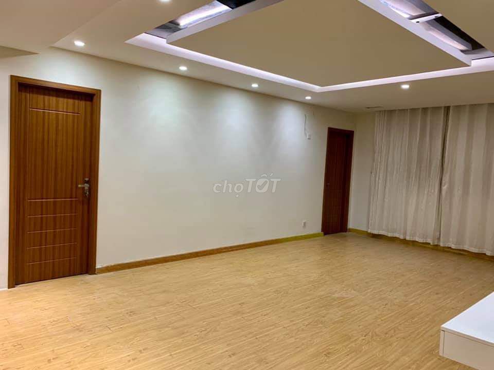 Screc Tower 120 M2 3 bedroom 2 toilets - a cool high floor - 15 million a month