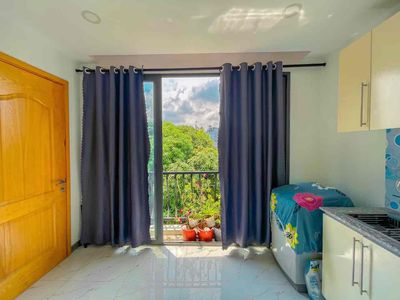 The super-free balcony studio near the Leiter Bridge, vlu Cs3