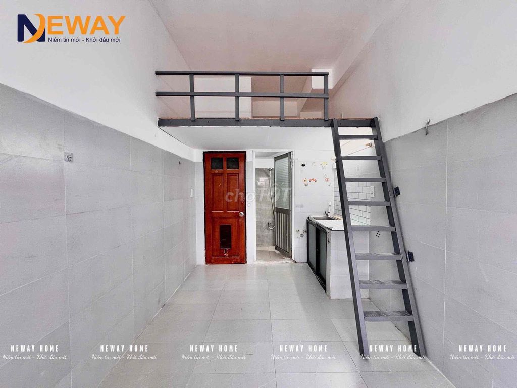 There's a cheap balcony in the living room, built at the four-four-four.