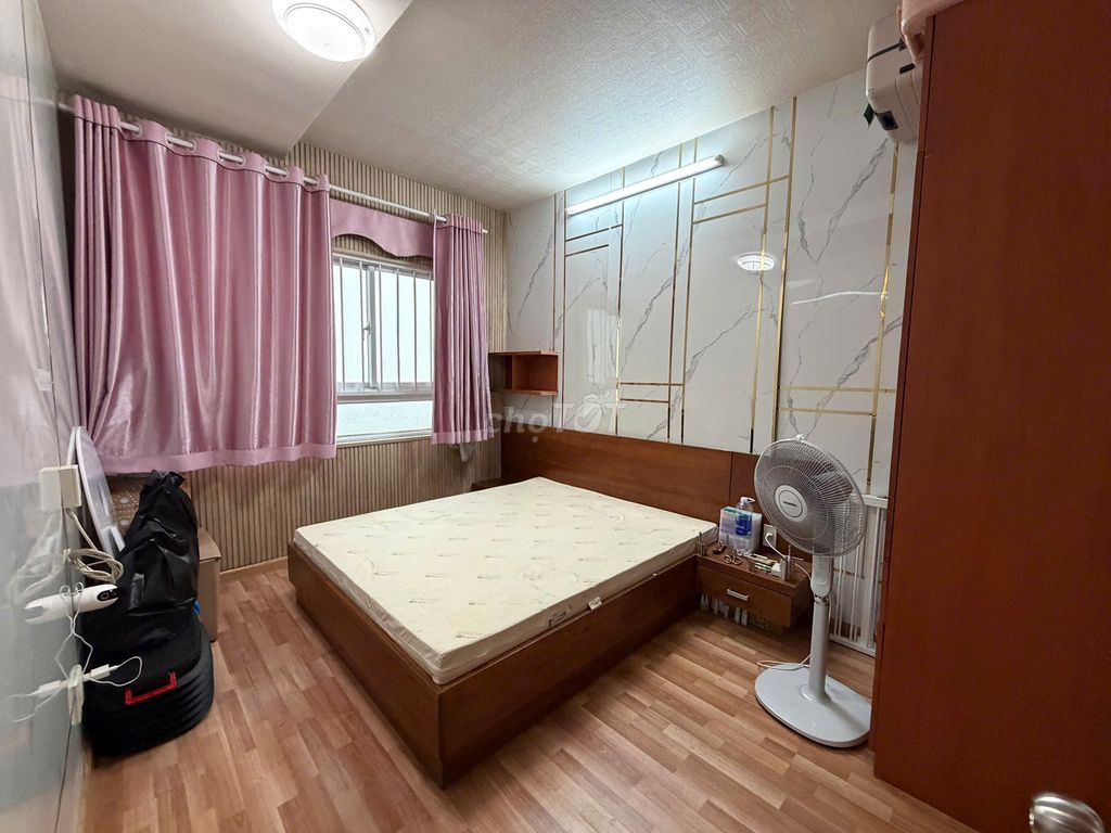 Rent Jason 1, 130 meters2, 3 bedrooms, corner of Phan Huy Ích