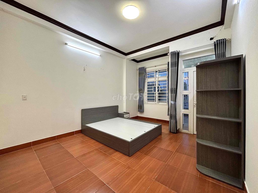studio 35 M2 comfortable right down 3 east light, Nguyễn Ảnh Thủ