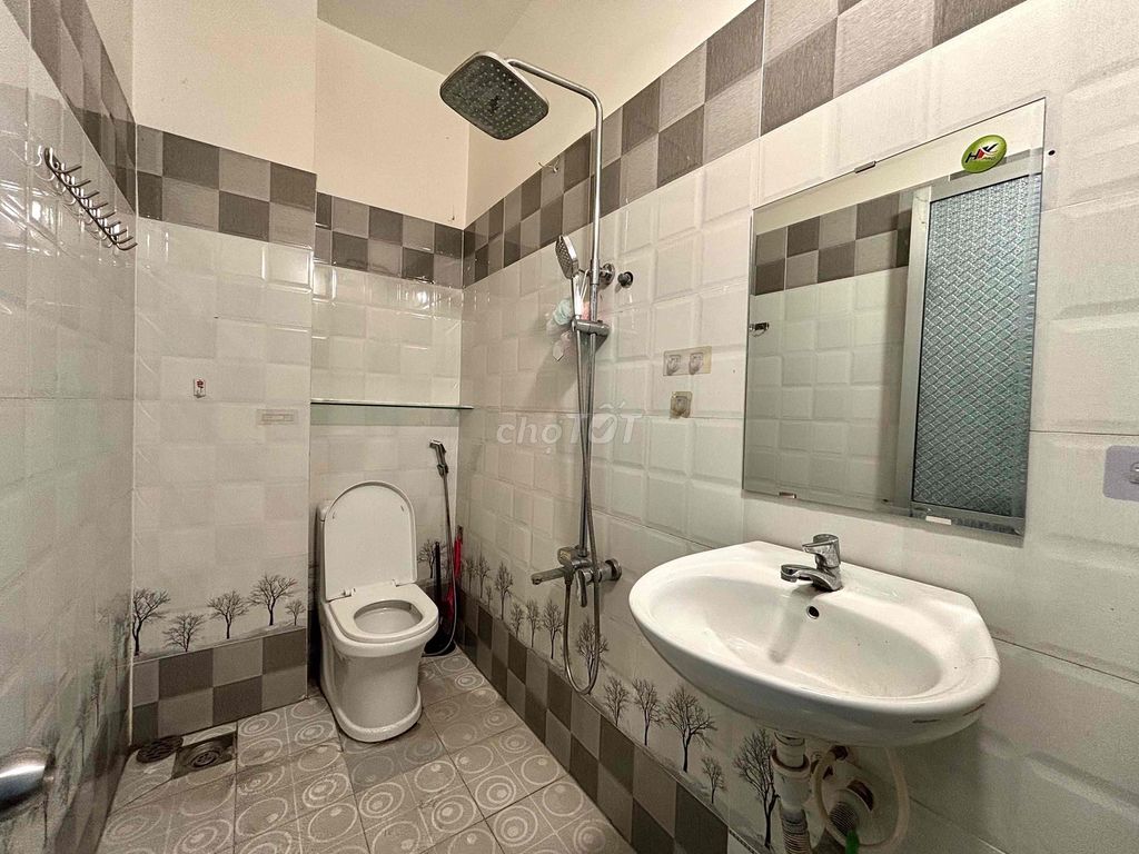studio 35 M2 comfortable right down 3 east light, Nguyễn Ảnh Thủ