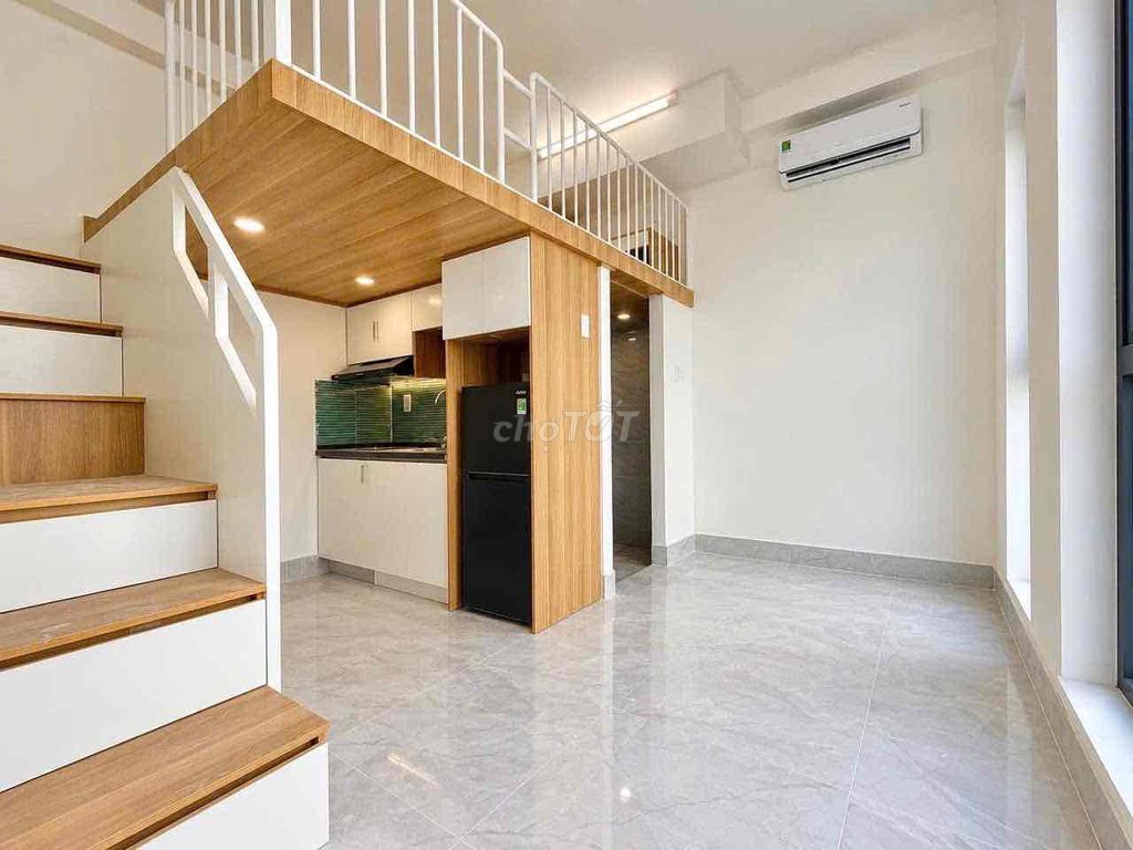 Room Full interior