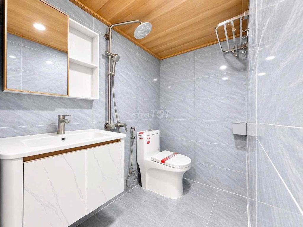 Room Full interior