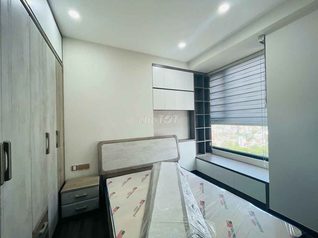 Three bedrooms on the corner of the Im81 pool to beauty. Just 23 million right away.