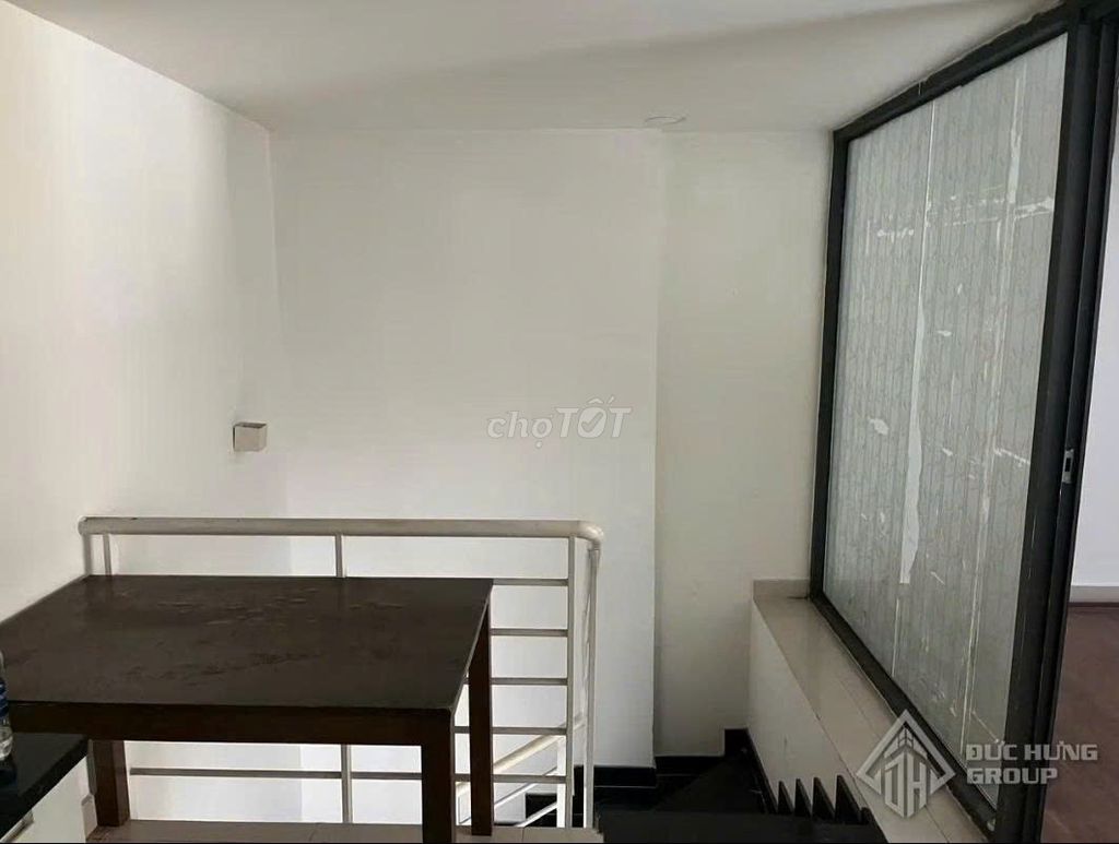 Renthouse Lavita Garden two-story fit