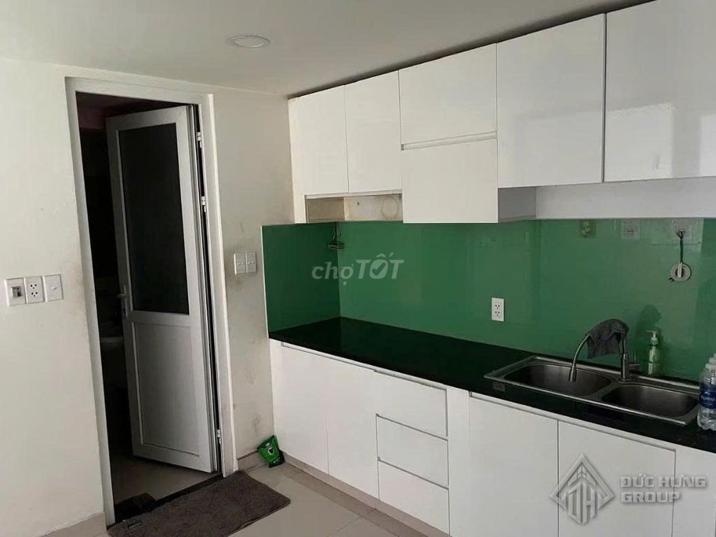 Renthouse Lavita Garden two-story fit