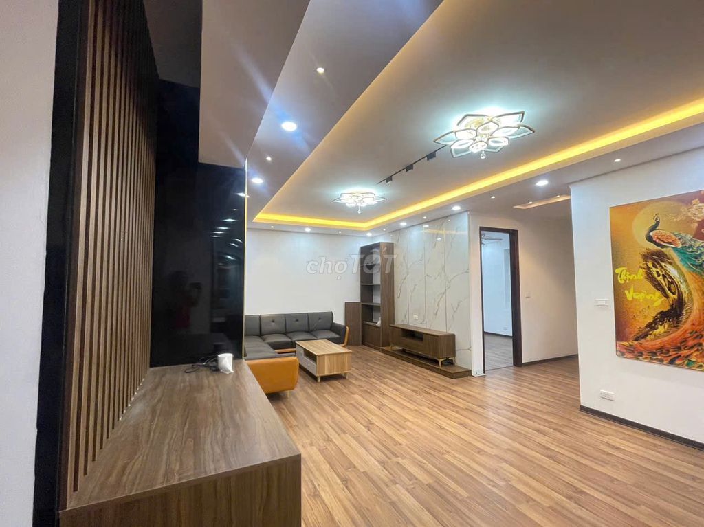 Central Plaza building, 91 Phạm Văn Hai - 3 corner of Full's bedroom at 17 million
