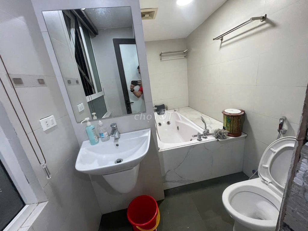 Central Plaza building, 91 Phạm Văn Hai - 3 corner of Full's bedroom at 17 million