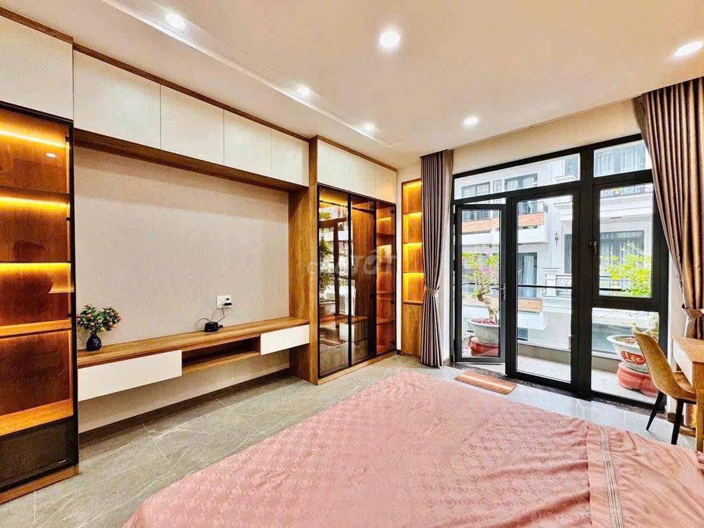 Rent an 80/50 A Duy Tân-7-3 15 Q. Phú Nhuận.