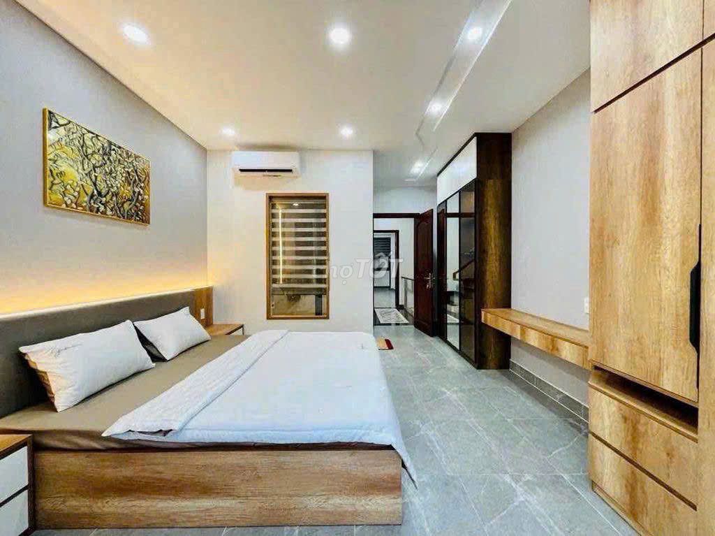 Rent an 80/50 A Duy Tân-7-3 15 Q. Phú Nhuận.