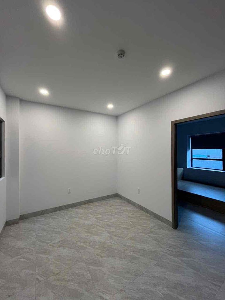 Two floors, clear security.