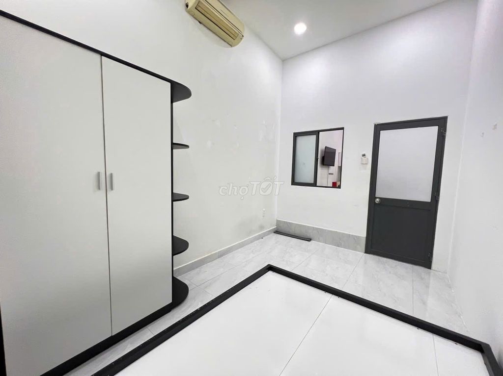 Two bedrooms-- airport-- full interior-- with washing machines, dryers.