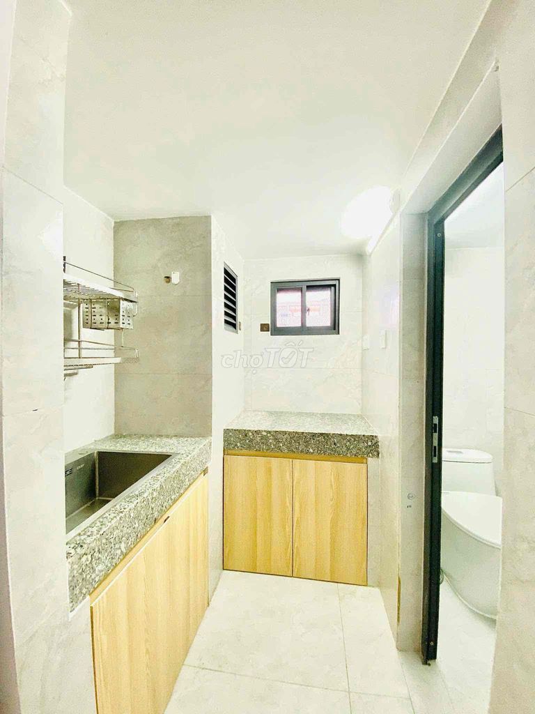 District 7, near tdtu has one room left.