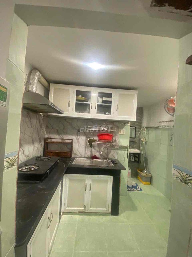 The furniture, 3 x 12th floor, 2nd floor bedroom, 2 toilets, 14 Gò Vấp violations.