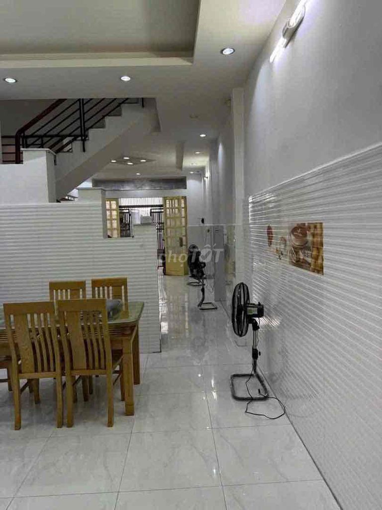 Down the price! Rent Lê Văn Quới, 64 meters2, 2 bedrooms-- 10.5 million.