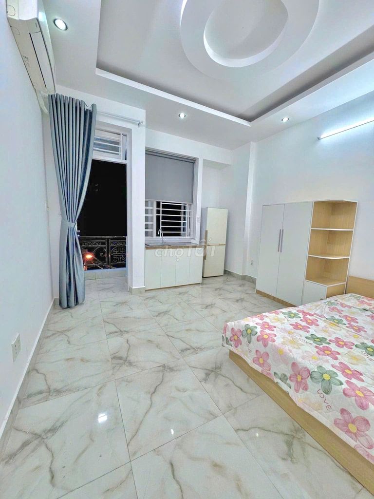 bancol full 5-P walk-in-the-art Nguyễn Tư Giản prize.